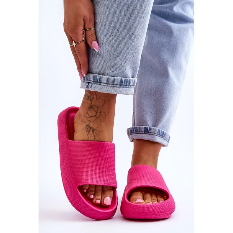 BM Modieuze Lichte Teenslippers Op Een Fuchsia Rebel Enorme Zool roze