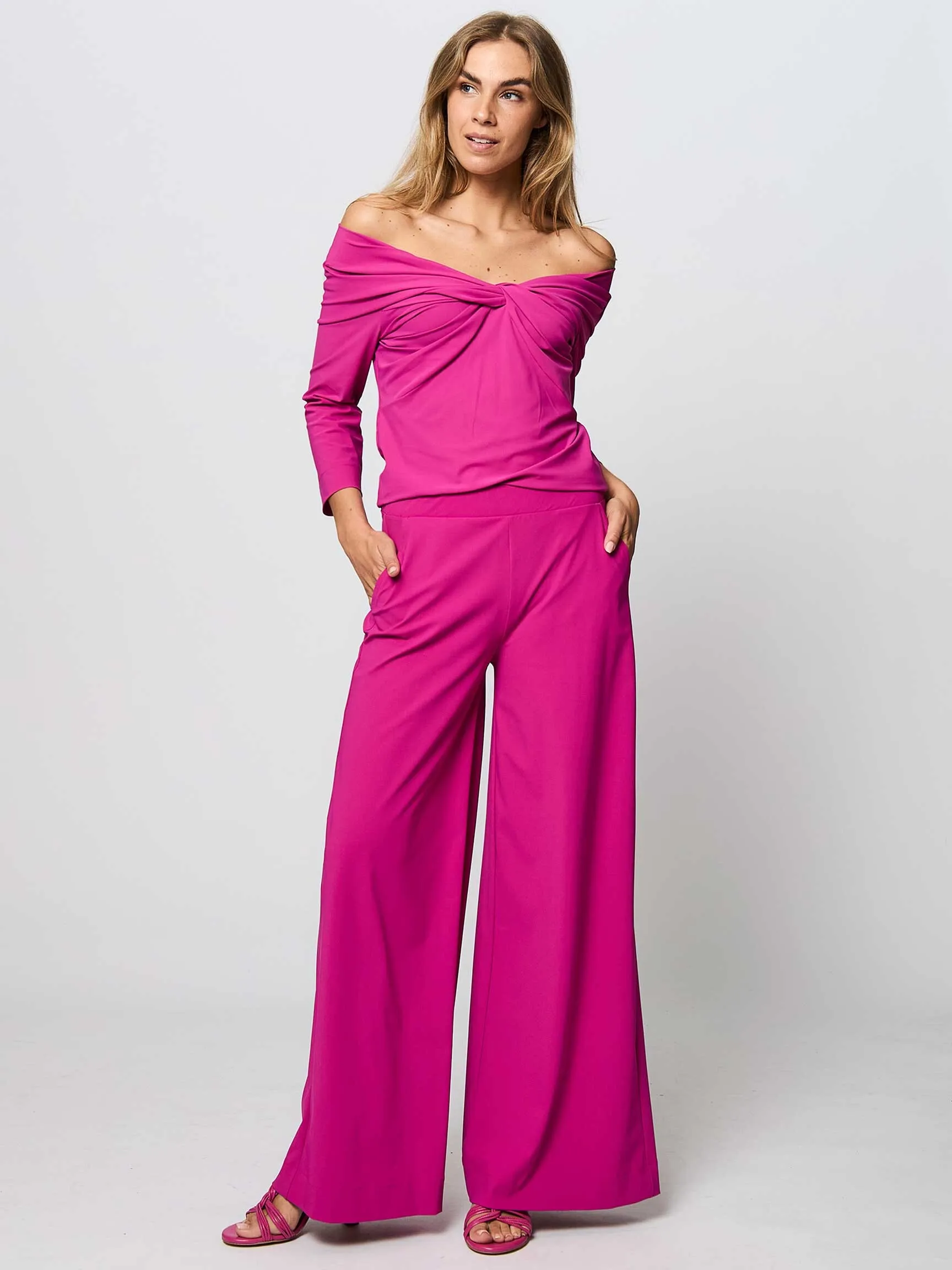 Studio Anneloes Felina, medium travel jersey off shoulder top